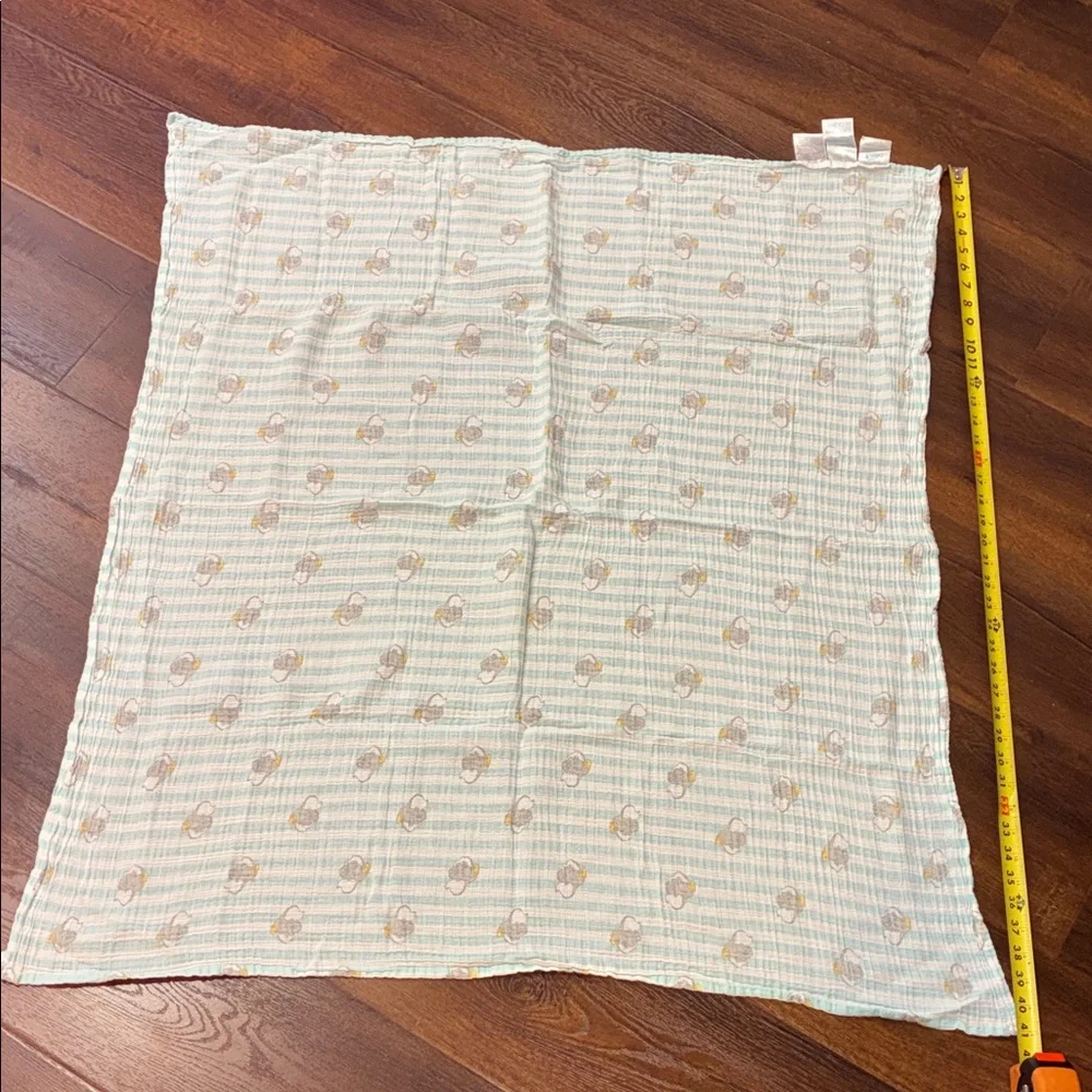Huge New Aden and Anais muslin blanket Disney’s Dumbo Security Swaddle Receiving